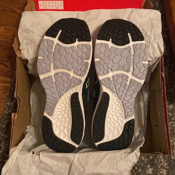 NWT NEW BALANCE RUNNING COURSE - Picture 11 of 11